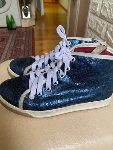 32 razmer: Yaxşı vəziyyırdədir. 33 razmerdi — 4