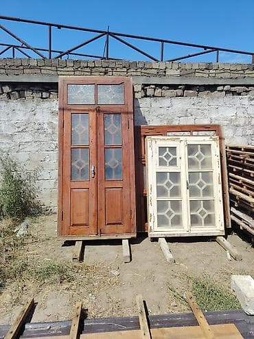 taxda qapi: Taxta pencere 25m Taxta qapı 30m Demir rasotka 100m Plastik pencere — 1