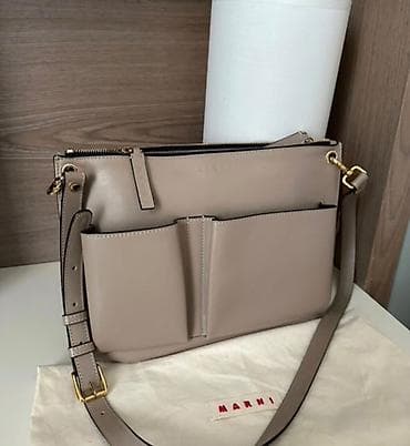 charles keith canta: Marni Leather Bag
Like new 
10/10
660 azn — 1