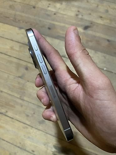 IPhone 15 Pro, Gümüşü — 4