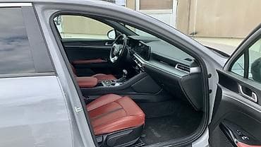 Kia K5: 1.6 l | 2023 il Sedan — 9