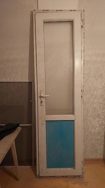 Plastik qapı. türk materialndan. yuxarısı görsənmiyən buzlu şüşə lalafo.az -da Plastik qapı. türk materialndan. yuxarısı görsənmiyən buzlu şüşə