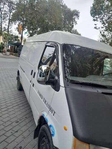 Ford transit islek vezystdedir hec bir problemi yoxdur