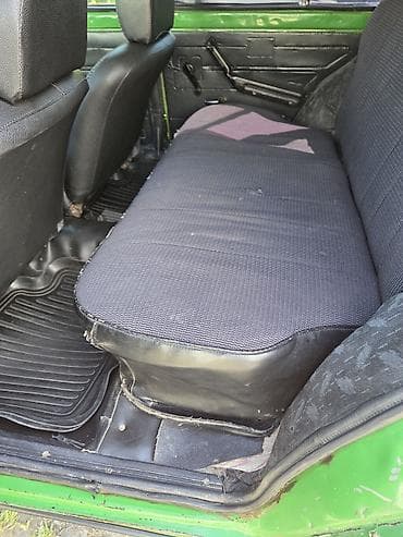 13 disk: VAZ 2102 universal, yaşıl rəngdə, dam yük rəfi ilə. Xüsusiyyətlər: - — 6