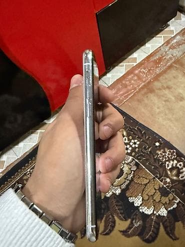 salyan ikinci el: IPhone X, 64 GB, Gümüşü, Face ID — 4