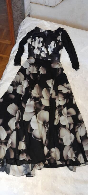 brend geyimlər: Uzun,gecə libası.Cəmi 2 dəfə geyinilib.Qolludu,örtüldü,hicablı — 1