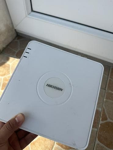 Elektronika: • 3 ədəd Hikvision rəngli kamera • DVR Hikvision • HDD WD 10PURX — 3
