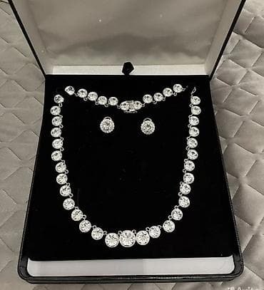 Qədimi gümüş komplekt ( boyunbagı,sırqa) 950 prob, orijinal svarovski