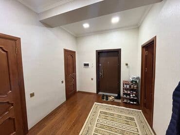 1 ci mikrorayon satilan evler: 2 otaqlı, Yeni tikili, m. Həzi Aslanov, 90 kv. m — 7