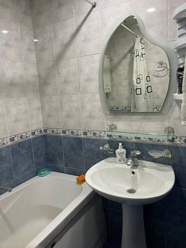 9 ci mikrorayon satilan evler: Bakı, 2 otaqlı, Köhnə tikili, m. Həzi Aslanov, 60 kv. m — 12