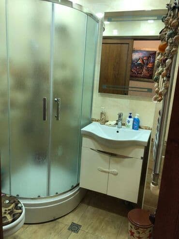 aylıq kirayə ev: Elmlər metrosunun yaxınlığında 9 mertebeli binanın 6-cı mərtəbəsində — 14