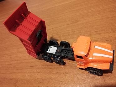 kapo: Uşaq oyuncağı – narıncı rəngli dump tipli yük maşını modeli - Korpus — 2