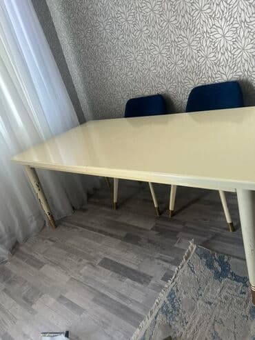 Qonaq masası, Açılan, Dördbucaq masa