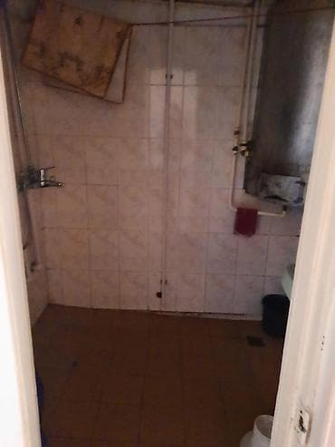 4 cu mikrorayon satilan evler: Gəncə, 3 otaqlı, Köhnə tikili, 72 kv. m — 4