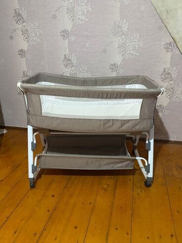 Oğlan və qız üçün, Dördbucaq, Beşik, Dəstsiz, Matrassız, Yellənmə mexanizmsiz