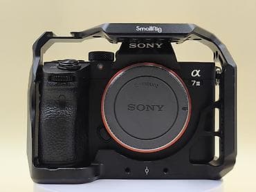 Videokameralar: Sony Alpha a7 III (ILCE-7M3) tam kadr güzgüsüz fotoaparat + SmallRig — 2