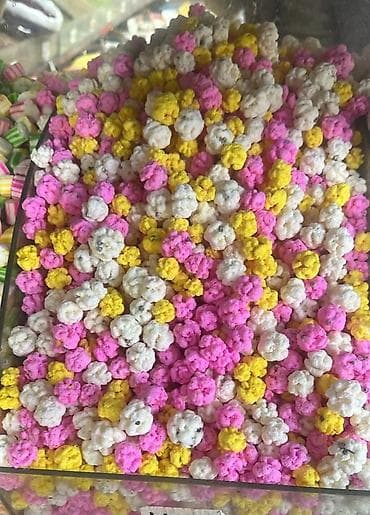 qoz qiymeti: Məhsul: Rəngarəng bərk konfetlər (handmade stilində) 300qramdır — 7