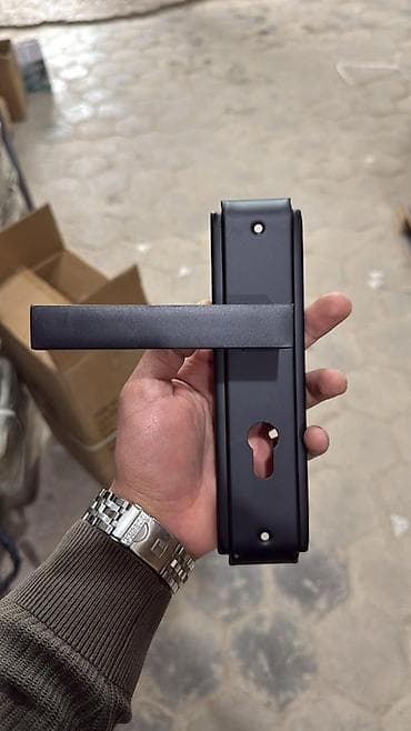 ручки на кухонную мебель: Qapı tutacaqları və mexanizmləri - Müxtəlif model və dizaynlar — 4