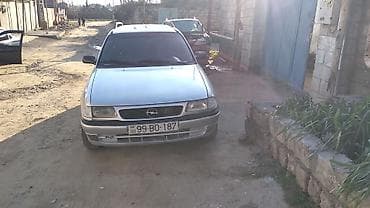 auto az turbo az: Opel Astra F Caravan (universal) – gümüş rəng Xüsusiyyətlər: - Kuzov — 2