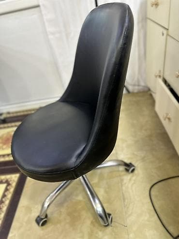 Salon/studio üçün mebel dəsti - Təkərlərli iş kreslosu: - Rəng