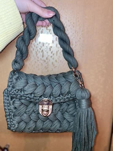 Hər biri cəmi 6 azn Çanta dəsti – 3 model 1) Əl işi toxunma çanta -