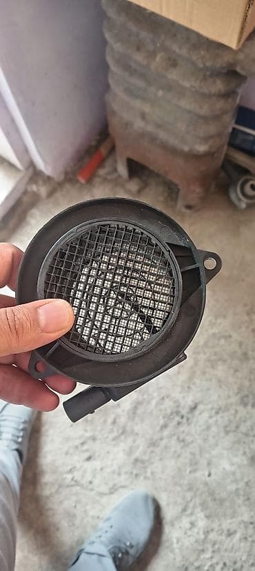 işlənmiş maşınlar: Hava axın ölçən (MAF sensoru) - Avtomobilin hava filtri ilə qaz — 2