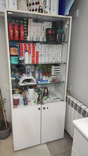 qaş stolu: Gözəllik salonu üçün tam təchizatlı manikür-makiyaj iş guşəsi və mebel — 3