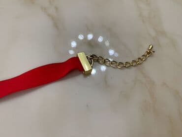 swarovski qolbaqlar: CAROLINA HERRERA qırmızı lent qolbaq - Brend loqolu: lentin üzərində — 4