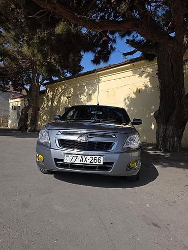Chevrolet Cobalt sedan - Korpus: boz rəng, 4 qapı, aerodinamik