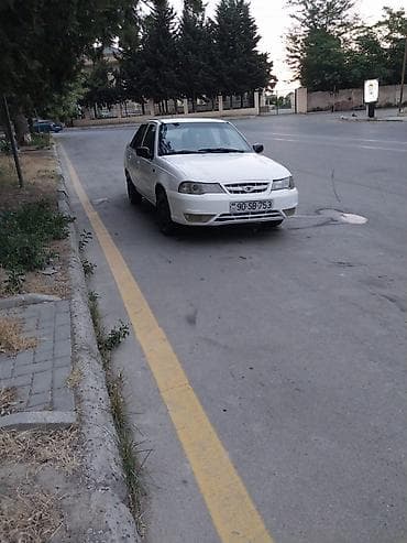 qazel satisi bakida: Avtomobilin salonu – rahatlıq və funksionallıqla yenilənmiş komplekt — 7
