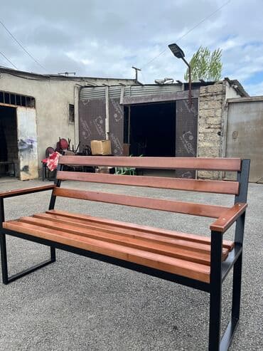 stol stul işlenmiş: Yeni, Kvadrat masa, Açılmayan, Skameykalar ilə, Taxta, Azərbaycan — 2