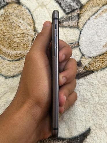 iphone 16 sadə: IPhone 8, Qara — 4