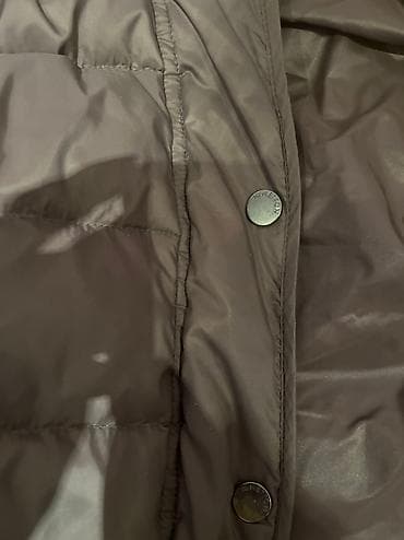 Куртка .размер S ; капюшон снимается; Benetton талия регулируется — 4