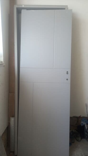 demir seyf qapılar: Satilir 50m — 1