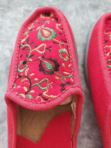 Digər ayaqqabılar: Ölçü: 37, rəng - Qırmızı, Yeni — 8