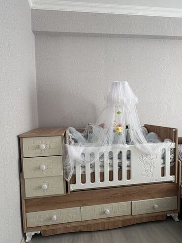 beşikler: Oğlan və qız üçün, Yeni, Dördbucaq, Beşik, Dəst ilə, Matras ilə, Yellənmə mexanizmsiz — 1