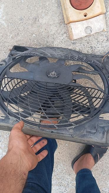 Məhsul: Avtomobil üçün radiator soyutma ventilyatoru (elektrik fan)