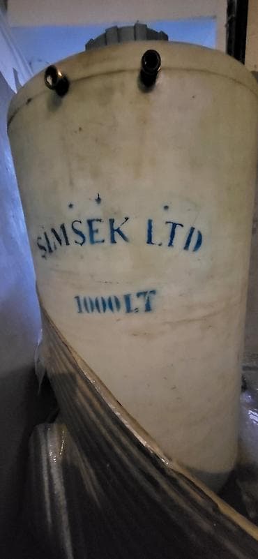 su samuru: Bak, Plastik, 1000 l l, İşlənmiş — 1