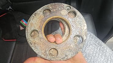 bmw disk: Seyser spacer – 4 eded 2 qabaglar arxaya nisbeten nazikdir, mersedes — 2