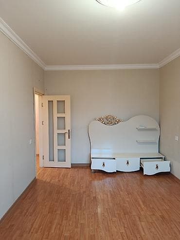 studio menziller: 2-otaqli 9/6-ci mərtəbəsi orta blok.Dovlətdən istilik sistemi. ayliq — 2