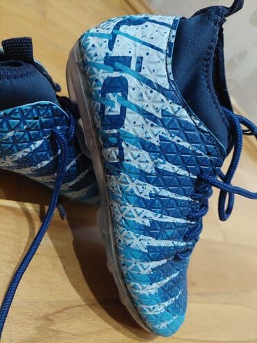 Donlar: Futbol uçun butsi.36razmer.turkiyeden sifariş etmişəm.uşaq 2ay futbola — 4