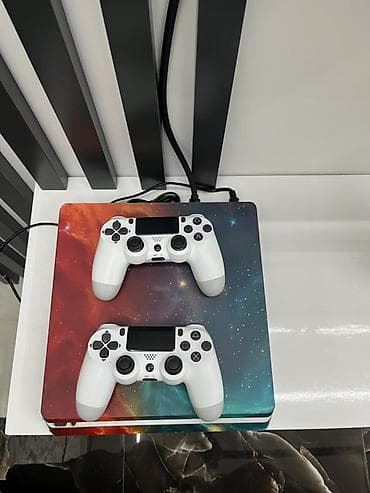 pes 21 disk: Sony PlayStation 4 Slim oyun konsolu Təcili satılır pula ehtiyac var — 2
