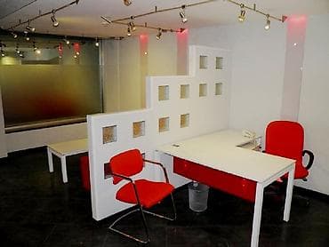 avto karavan: Ofis bütün əşyalarla (mebel və texnika ilə) birlikdə icarəyə verilir! — 2
