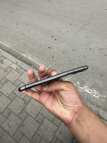 11 telefon: IPhone 11, Qara, Face ID — 7