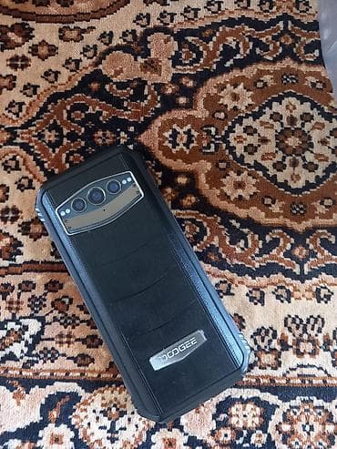 Doogee zərbəyə davamlı smartfon - Gücləndirilmiş korpus: qalın