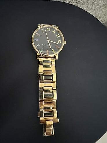Marc Jacobs qadın saatı - Korpus və qolbaq: qızılı tonlu paslanmayan lalafo.az -da Marc Jacobs qadın saatı - Korpus və qolbaq: qızılı tonlu paslanmayan