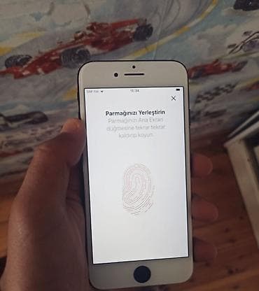 irşad iphone 11: IPhone SE 2022, 64 GB, Qara, Barmaq izi — 5