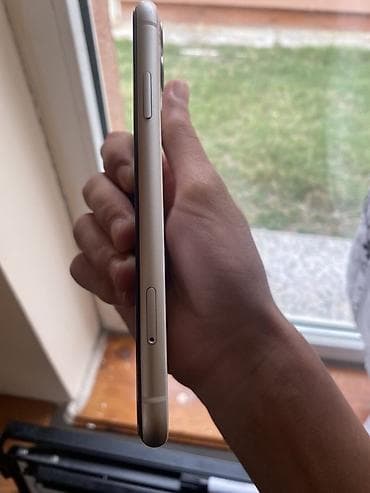 irşad iphone 12: IPhone 11, Ağ, Face ID — 4