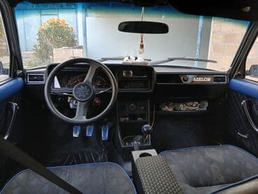 тюнинг авто: VAZ 2107, ağ rəngli sedan - Korpus: 4 qapılı sedan, klassik kvadrat — 3