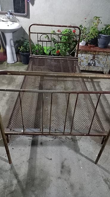 Çarpayılar: Metaldan tək nəfərlik çarpayı karkası - Material: tam metal — 1